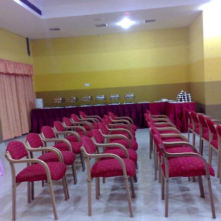Kpm Regency Hotel Palakkad Phòng bức ảnh