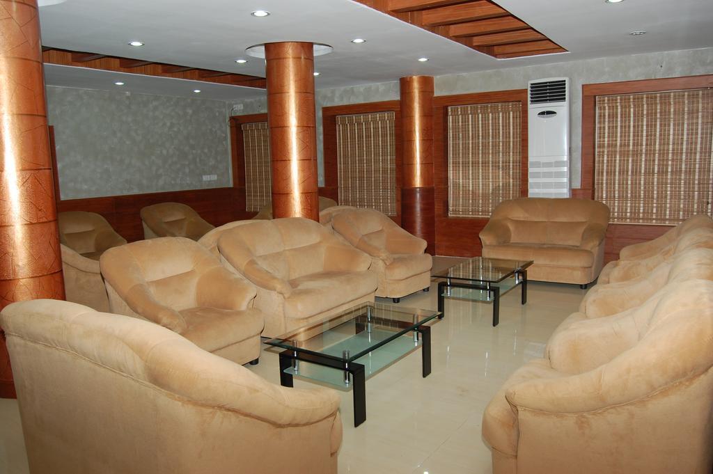 Kpm Regency Hotel Palakkad Ngoại thất bức ảnh