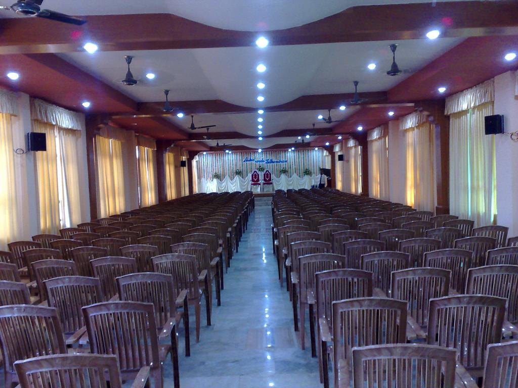 Kpm Regency Hotel Palakkad Ngoại thất bức ảnh